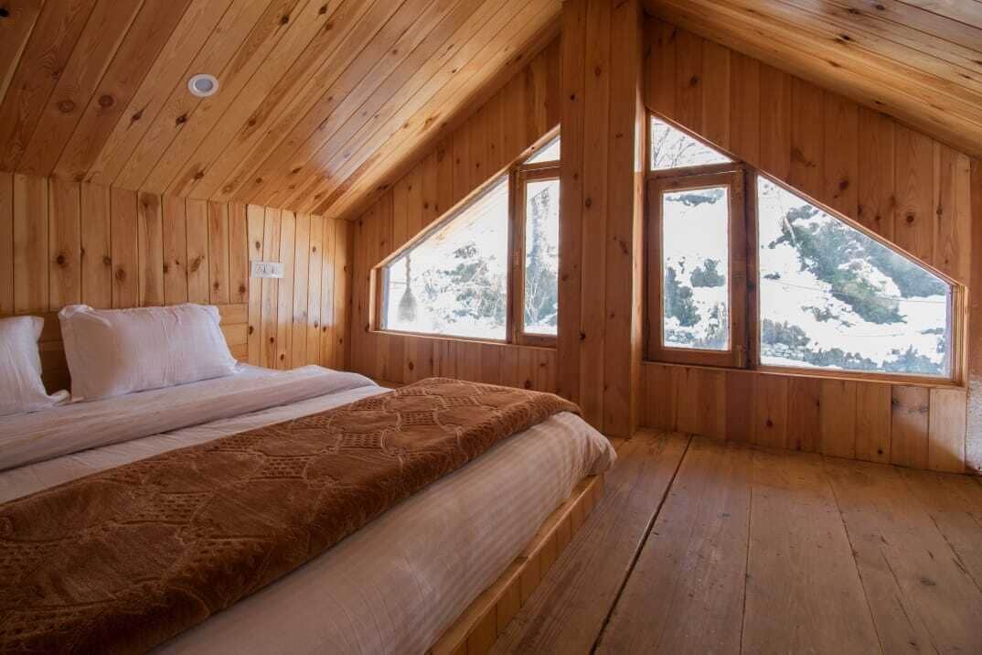 Standard Quadruple Room, Mountain View | Free WiFi