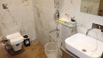 Double Room, Balcony, Garden View | Bathroom | Slippers