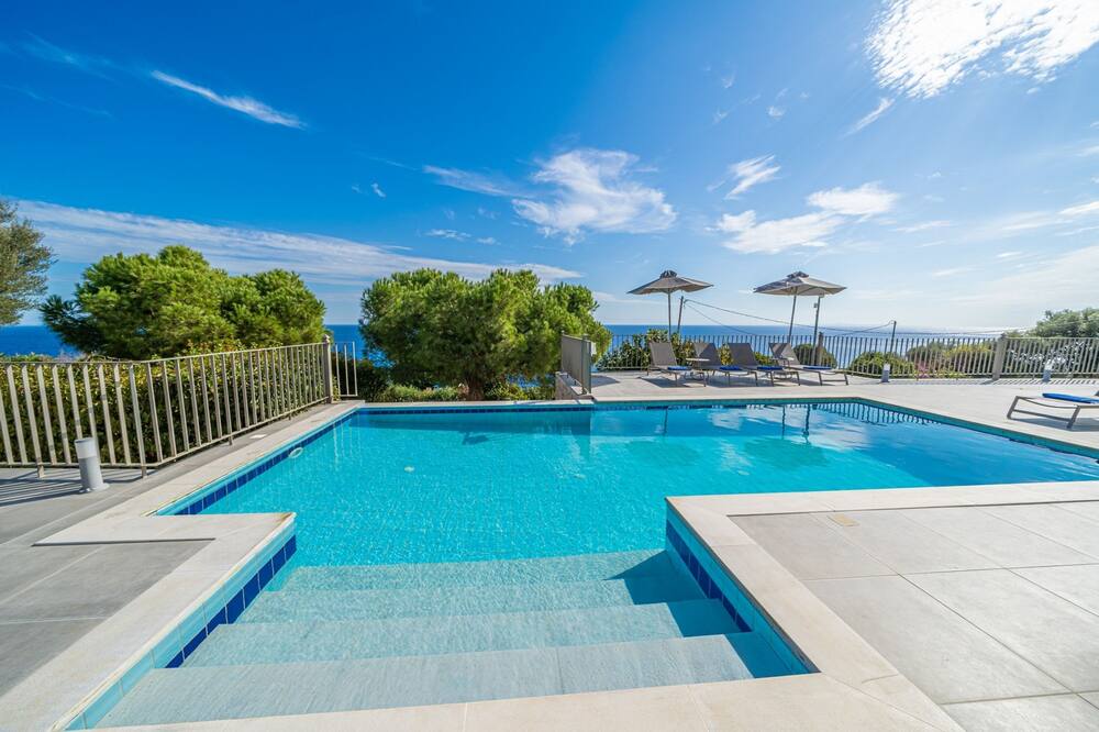 Villa Niki With Swimming Pool - Κάτω Κατελειός
