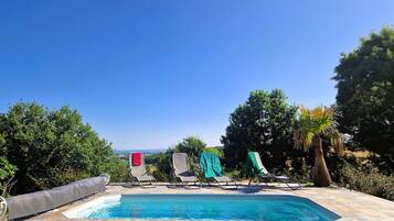 Piscine extérieure, piscine chauffée