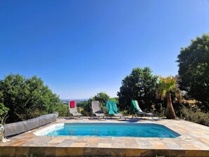 Piscine extérieure, piscine chauffée