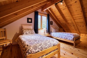 5 habitaciones, escritorio, wifi y ropa de cama