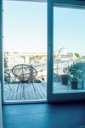 Deluxe Apartment, City View | Terrace/patio