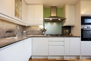 1 bedroom, Internet - Brixton Rooftops in London (London)