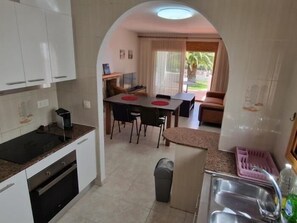 Fridge, microwave, oven, coffee/tea maker - Beautiful apartment sea view! (Les Tres Cales)