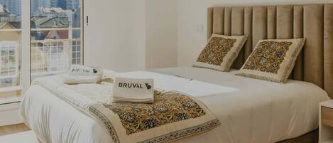 4 bedrooms, iron/ironing board, travel cot, WiFi