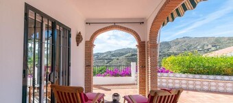 Beautiful 3 Bedroom Villa Casa Dini Canillas de Albaida with Private Pool