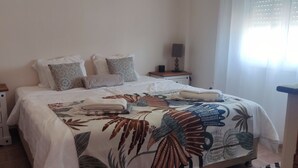 3 habitaciones, tabla de planchar con plancha y wifi gratis