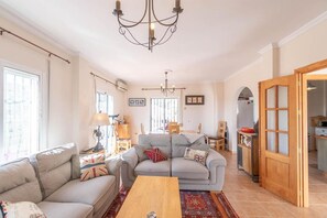 Smart TV, fireplace - Beautiful 3 Bedroom Villa Casa Dini Canillas de Albaida with Private Pool (Canillas de Albaida)