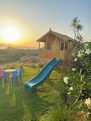 Children's area - Villa Liv, Stunning views, Pool (NAXOS)