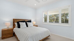 3 bedrooms, iron/ironing board, free WiFi, bed sheets
