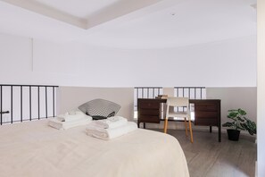 Maison en rangée Confort, vue sur la ville | 4 chambres, bureau, espace de travail pour ordinateurs portables