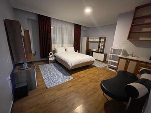 Chambre Affaires | Bureau, espace de travail pour ordinateurs portables