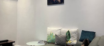 Charming 1-bedroom apartment in lovely Dar es Salaam with AC, WiFi