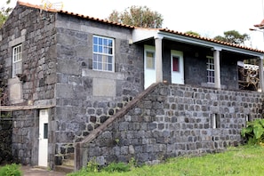 Exterior - Casa Avó Filomena Nascente (Santo Amaro)
