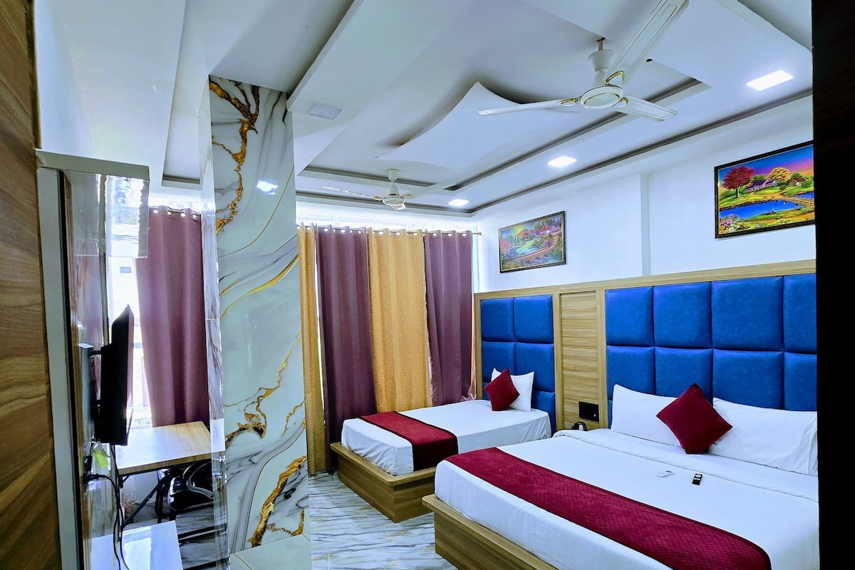Premium Triple Room, Multiple Beds, City View | Exterior