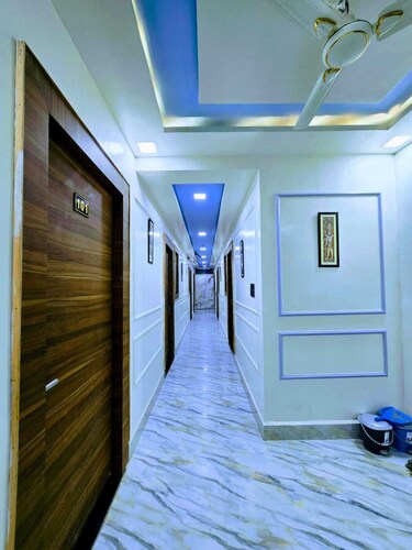 Hotel Aaarav Grand - Mathura Vrindavan