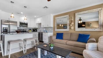 Condo, 1 King Bed with Sofa bed (Seacove 6A) | Living area