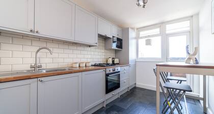 Beautiful flat in Old Street