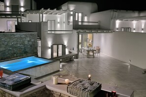 Front of property - Villa Sapphire 6BR Hot Tub & Pool Ornos (Mykonos)