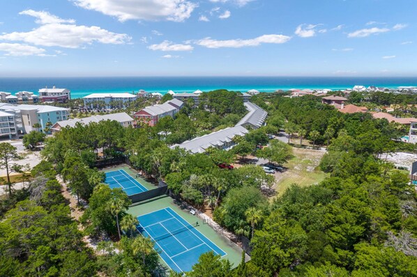 Tennis court - 30A - Pinewood Condominiums by PHG (Santa Rosa Beach)
