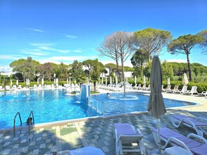 Pool - Perla Holiday Homes 147 (Gjiri Lalzit)