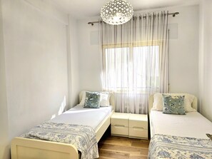 1 bedroom, iron/ironing board, free WiFi, bed sheets - Perla Holiday Homes 147 (Gjiri Lalzit)
