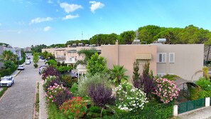 Property grounds - Lura 3 Holiday Homes 176 (Gjiri Lalzit)