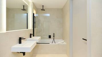 House (2 Bedrooms) | Exterior