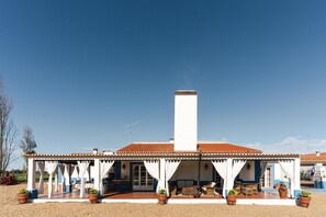 Exterior - Charming Farm House With Pool (Ferreira do Alentejo)