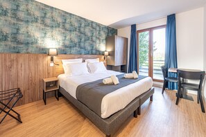Chambre Deluxe double, salle de bain privée | Accès au Wi-Fi (inclus), literie fournie