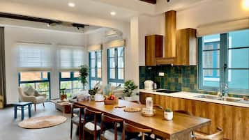 Fridge, microwave, rice cooker, cookware/dishes/utensils
