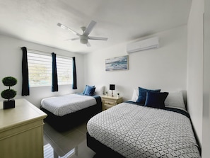 11 bedrooms, WiFi, bed sheets