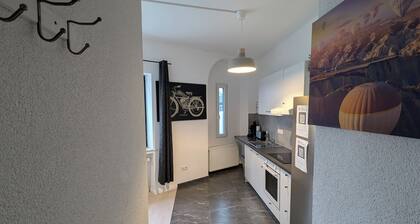 Praktische Monteurs-/Ferienwohnung | Erdgeschoss | WLAN & Waschmaschine |