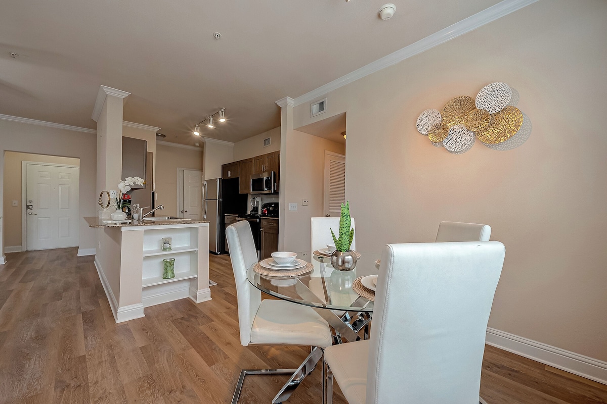 Photo 10 of Rodeo NRG Med Ctr Galleria 2 Bed 2 Bath Luxury