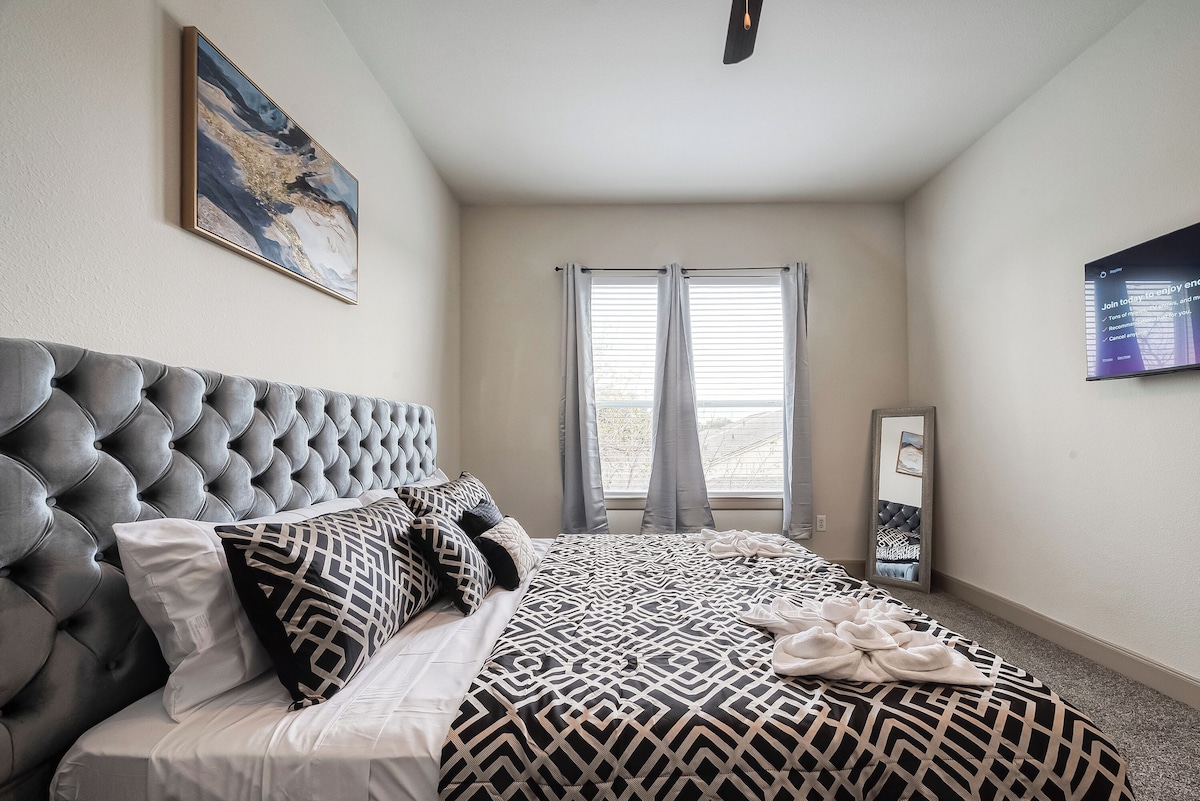Photo 40 of Rodeo NRG Med Ctr Galleria 2 Bed 2 Bath Luxury