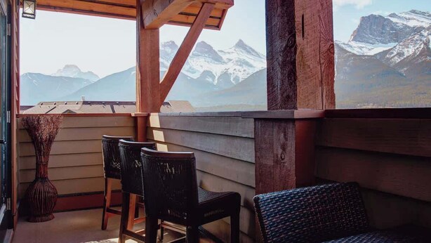 Unclassified image, 1 of 30, button - Panoramic Mtn View 404 (Canmore)