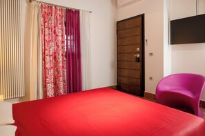 1 bedroom, in-room safe, iron/ironing board, free WiFi