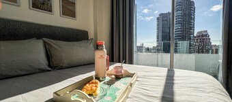 เรนท์อัพ สวีทส์ - ปาแลร์โม