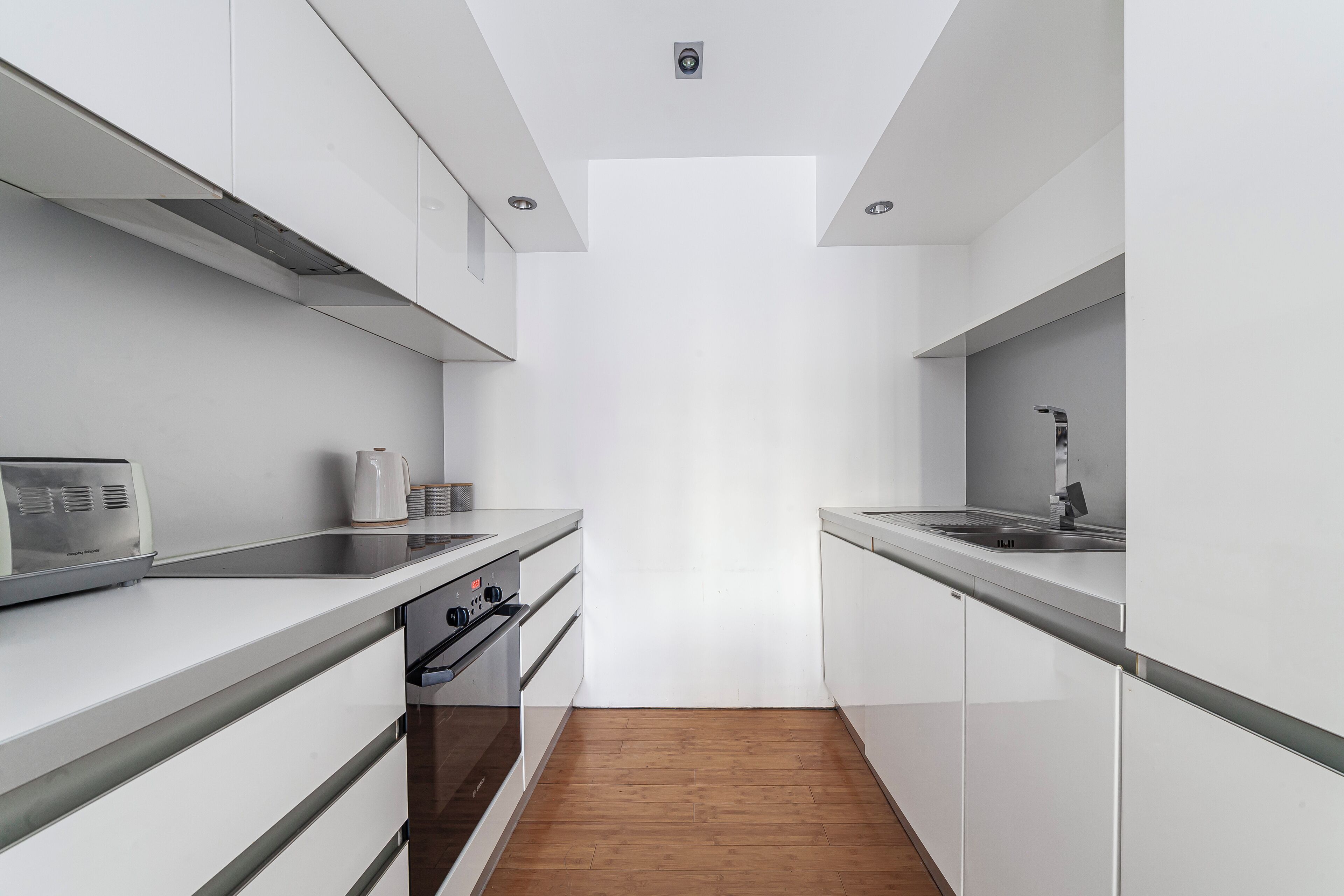 Apartment | Private kitchen | Fridge, microwave, oven, stovetop