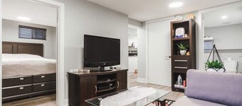 Cozy Toronto Private Apartment