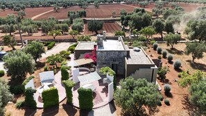 Exterior - TD Torretta Macramè amid the Mediterranean scrub (Fasano)