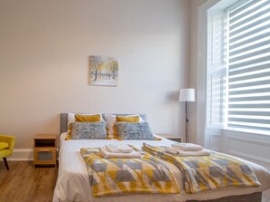 3 bedrooms, iron/ironing board, free WiFi, bed sheets