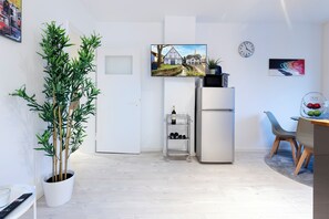 Interior - MOLA Apartments-Historic apartment in the Bachviertel-Altstadt-Parking lot- WLAN (Herdecke)