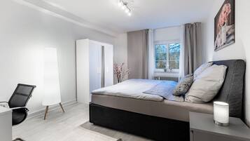 1 Schlafzimmer, Schreibtisch, kostenloses WLAN, Bettwäsche