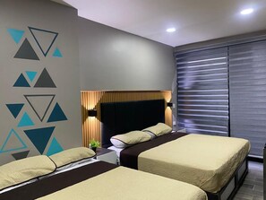 Deluxe Triple Room, City View | Desk, laptop workspace, free WiFi - Hotel Felix (San Juan de los Lagos)
