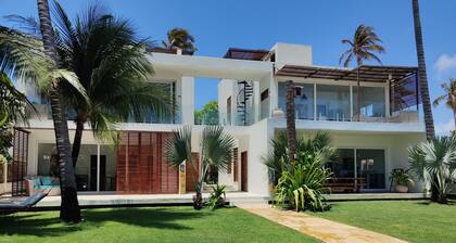 Spacious apartment – with a lot of privacy - in a small-scale exclusive condo.