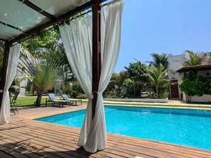 Piscine extérieure