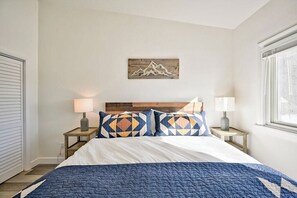 2 bedrooms, WiFi, bed sheets