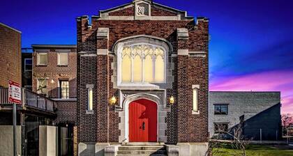 Gorgeous Studio Apt. In Historic Chapel w/ Parking
